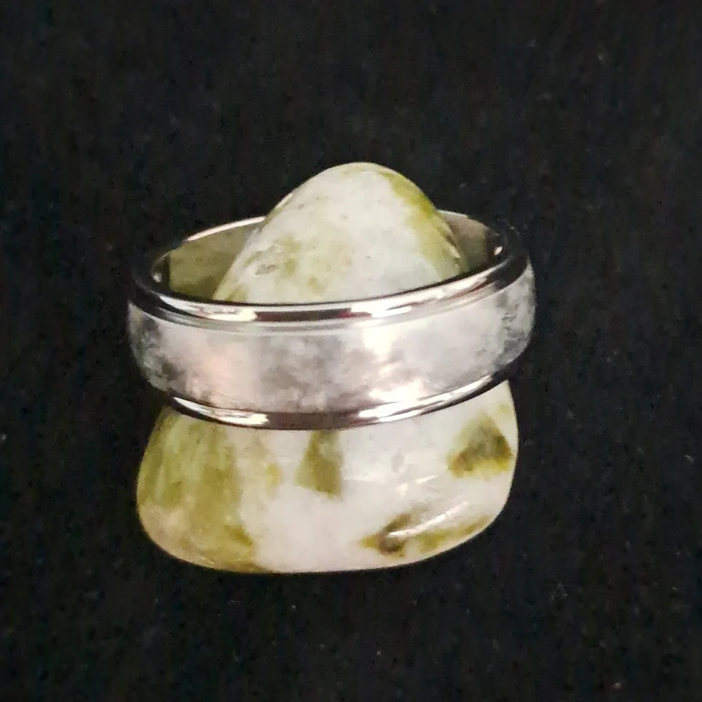 Wire Matte‎ Finished Groove Band Mens Ring. Sizes 9, 10 & 11.